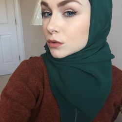 feministhijabi:  🌲Earth tones🌳