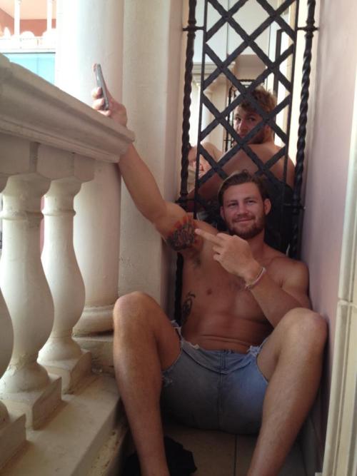 mancrushoftheday:  Photo: Scott Higginbotham #jock #muscleThe Man Crush Blog / Facebook / Twitter 