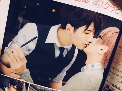 cubic-rock:  Baozi and Hana featured on the Feb issue of BExBOY under Nekota Yonezou sensei’s corner.