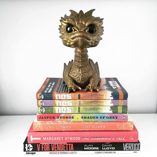 Newest member to the family is guarding my TBR #unreadbooks #tbr #smaug #popvinyl #funkopop #funko #