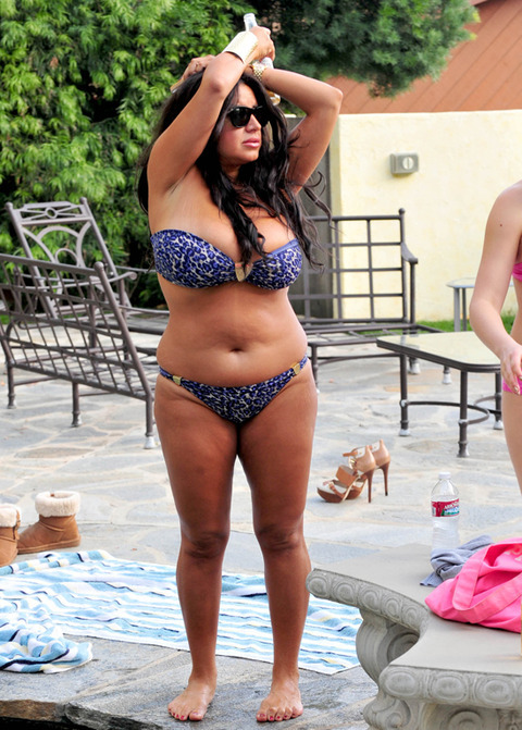 bbw-club:  pumpplumpers:swerve2thecurve: roxxieyo:MJ from Shahs of Sunset (trash