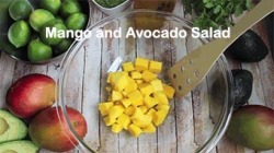 beautifulpicturesofhealthyfood:  Mango Avocado