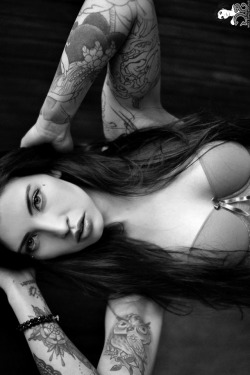 https://69.media.tumblr.com/e7930ff03f9657cad4c4837f00a8664b/tumblr_mpj32vg3s61qian2mo1_500.jpg