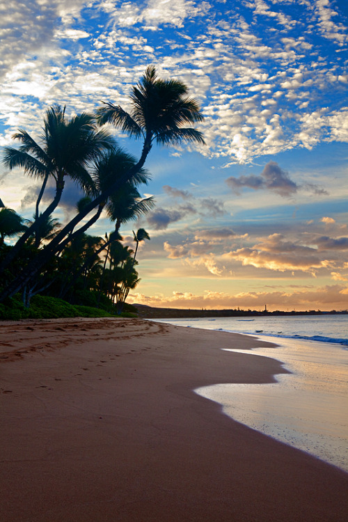 tropicaldestinations: Ka'anapali Beach, Maui, Hawaii (by Brian Knott) - www.tropicaldestinati