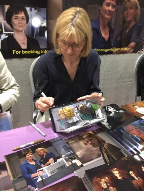 cusp-of-magic-realm: So we survived a manic Comicon ! But so Amazing to meet Jemma Redgrave and Cath