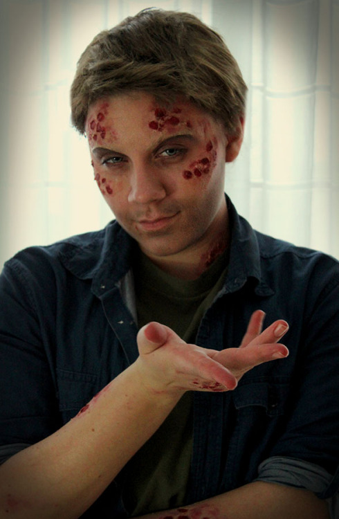 askphosphorus: old picture is old.Lucifer / Photographer
