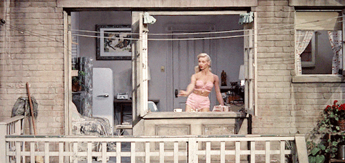 helenspreference: Rear Window (1954), dir. Alfred Hitchcock