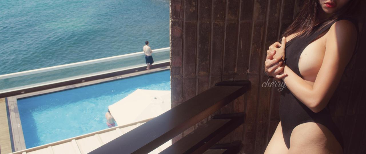 cherryhotwife:  About to go swimming… think Ill get some attention ? 