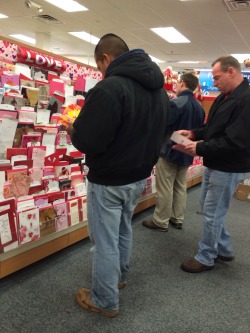 Unsuccessfulmetalbenders:  It’s 7Pm On Valentines Day And They Only Buying Cards