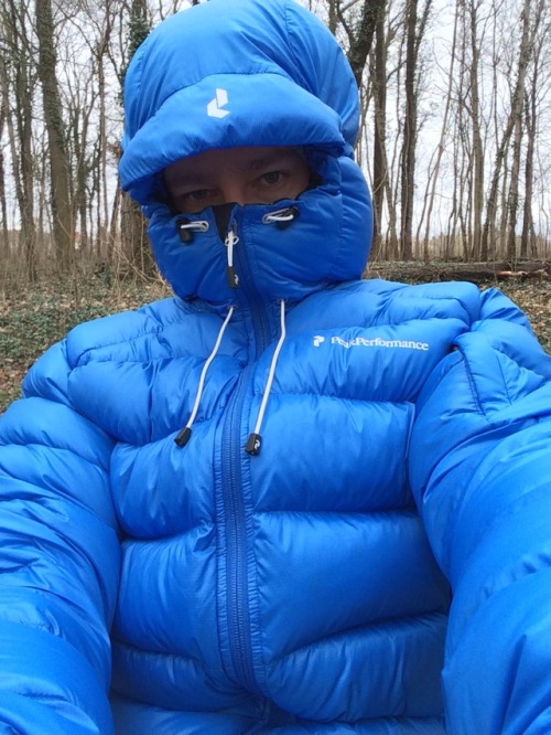 Peak performance frost down jacket. Very good and puffy jacket