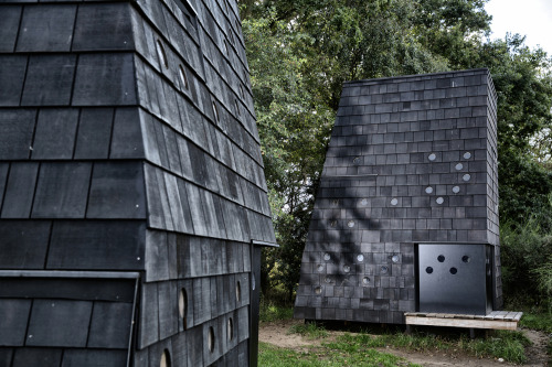 archatlas:      Shelters by the Sea - Blue Landmarks LUMO Architects