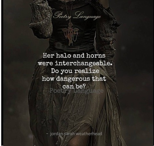 hunnybunnysword:  scarlettevolving:    I am a good girl😉💋