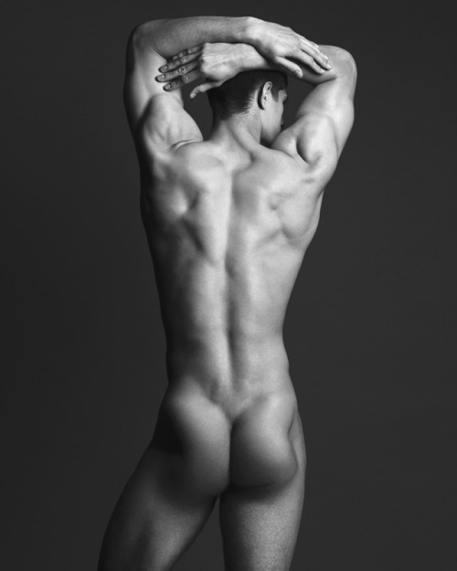 nakedisanart:               Naked Is An Art                  Vlad by Vazgen Arutyunov 