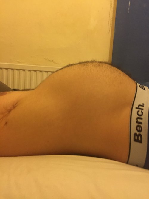 burstmybuttons:  Big Belly by TheBlueBritBlur 