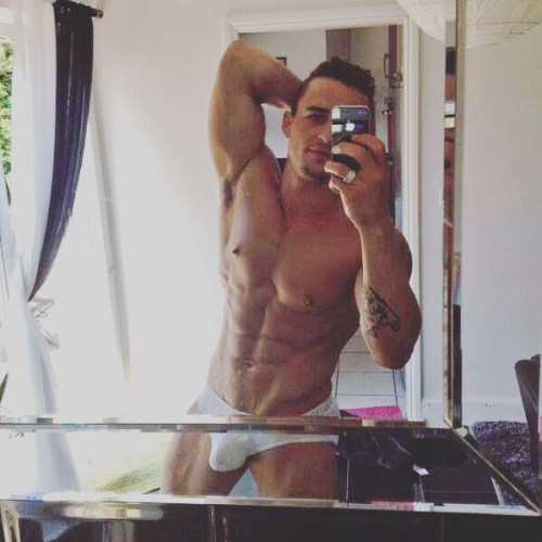 Lotan Carter Nude Underwear Selfie Thx:  gay-male-celebs.com 