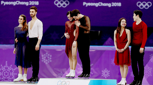 olympicsdaily: tessa virtue and scott moir win gold in ice dancing at 2018 winter olympic games