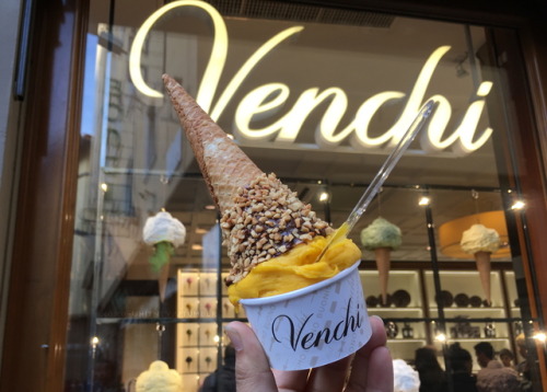 venchi mango gelato + chocolate hazelnut cone 