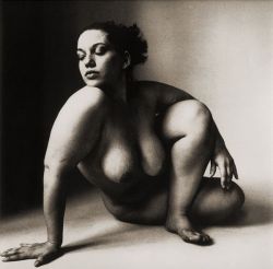 pawel-anderson:  by  Irving Penn