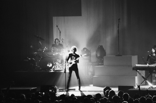 union-jack-daniels:  St. Vincent @ the Richmond coliseum last night 