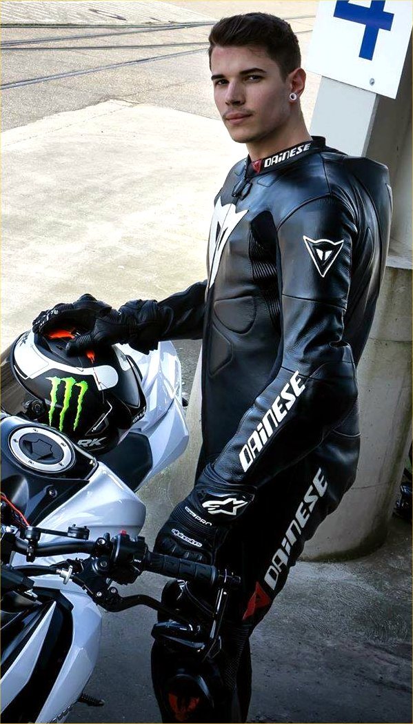 bikerfist: leatherbikerrider:DAINESE - Tumblr Pics