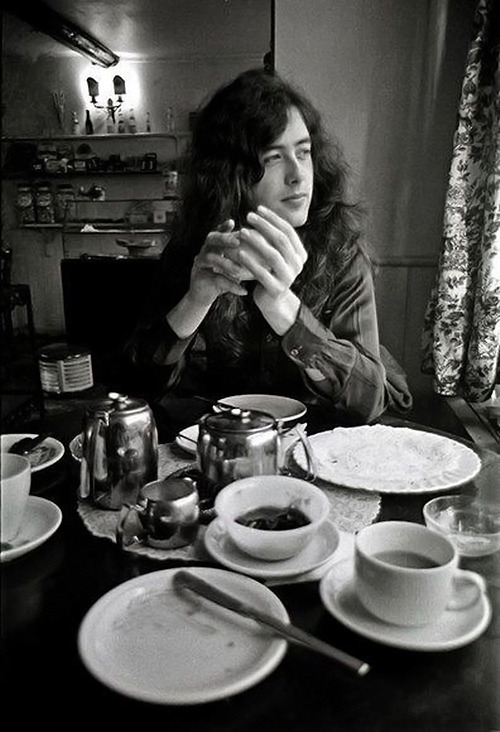 babeimgonnaleaveu:  Jimmy Page photographed at his Pangbourne boathouse, in the English
