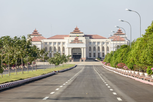 Looks familiar? Although intended as a clear break from Yangon, the architectural landscape in Myanm