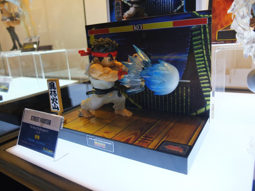 Officially licensed Street Fighter RYU from BigBoysToys!His attack lights up and he yells “HADOUKEN!