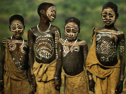 likeafieldmouse:Carol Beckwith & Angela Fisher“Thirty years of work on the African contine