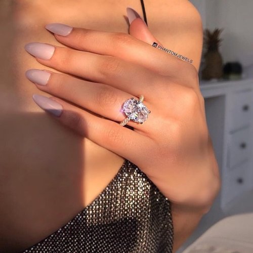 adoringrose:instagram: whosnatalia 