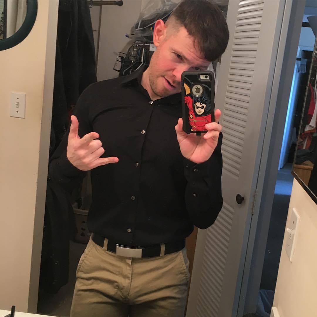 gaycomicgeek:  I meant to post this yesterday. See I can dress adult too. #gaycomicgeek