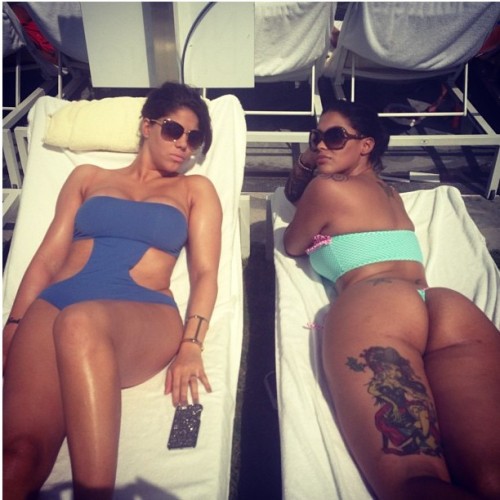 azzstupidphat:  nat bosslady