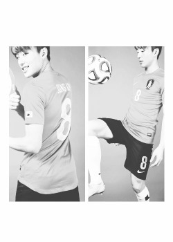 d-aehyuns:  m j u + soccer  