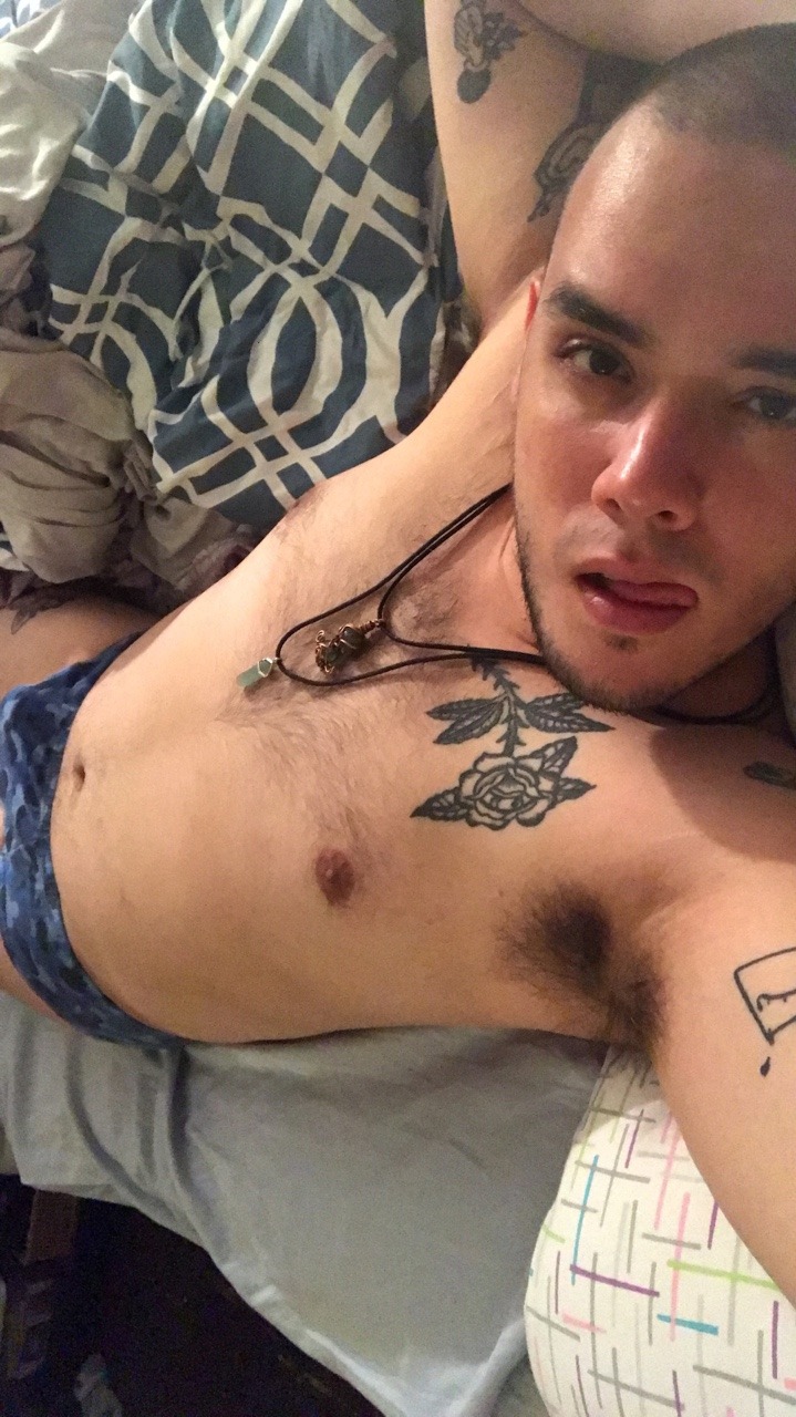 poetofthecity:Love all of me or nothing at all ❤️     I’m feeling kind of cute