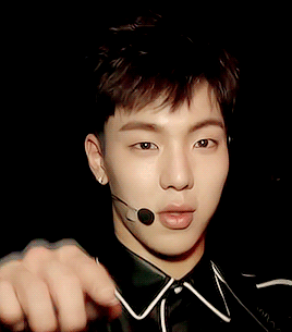 gayforjay:  kiihong:hyori’s dancer son hyunwoo or Monsta X leader shownu when shownu