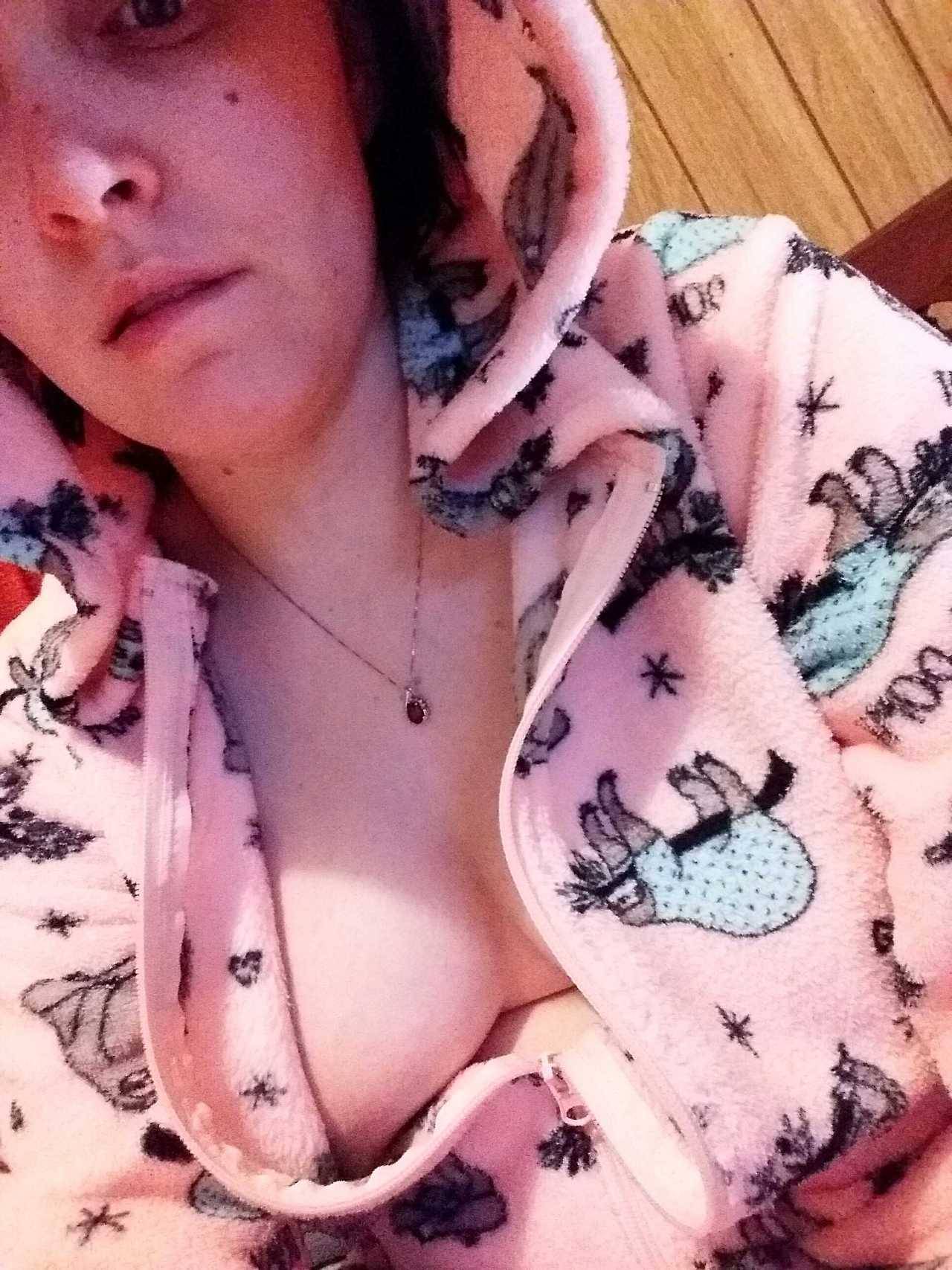 thehiddenvault69:  Daddy got his baby girl a onesie