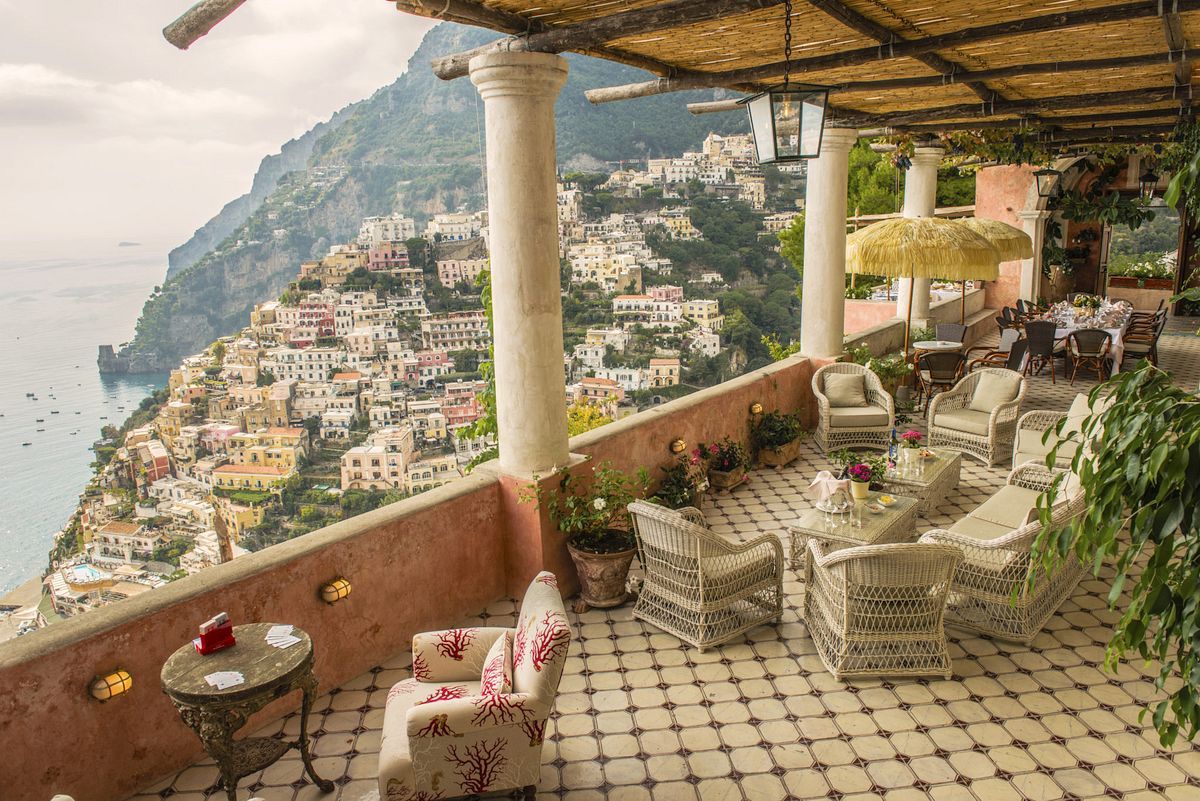 luxuryaccommodations:  Villa degli Affreschi With its sumptuous interiors and elegant