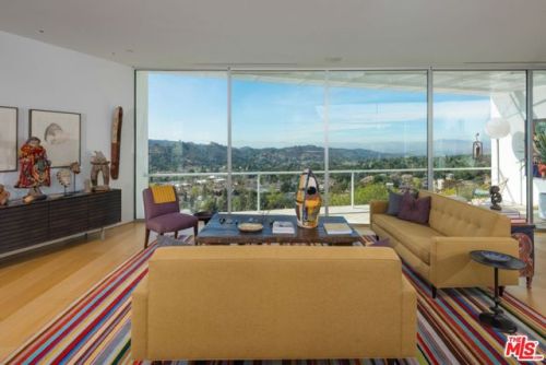 $4,500,000/3 brbuilt in 1954 La Crescenta, CA Dorothy Serulnic Residence