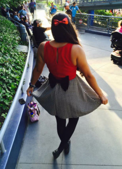 bbyhoneybee:  I had such a great time being diapeed on Dapper Day at Disneyland! I wore a poofy princess diapee and wetted in public for the first time! 🍼🍯🐝👗 