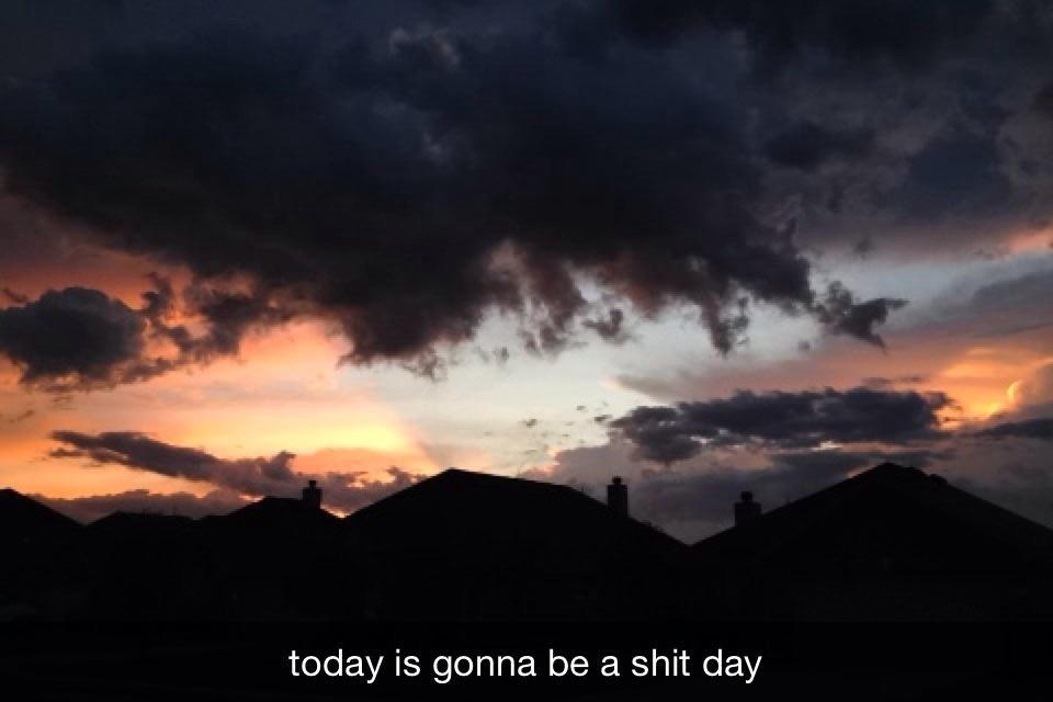 refreshes:  add me on snapchat @refreshes for more motivational sunrises :))