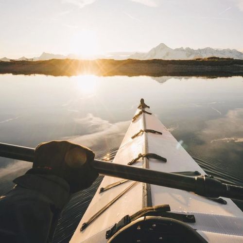 rawmeyn:Little kayaking sunrise session high up in the Alps It’s always a pleasure to hang out