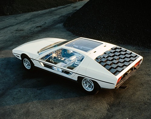 sunpeach: 1967 Lamborghini Marzal.