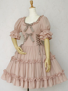 mlle-marianne:  I wanted to share my love for the chiffon fabric in lolita, so here