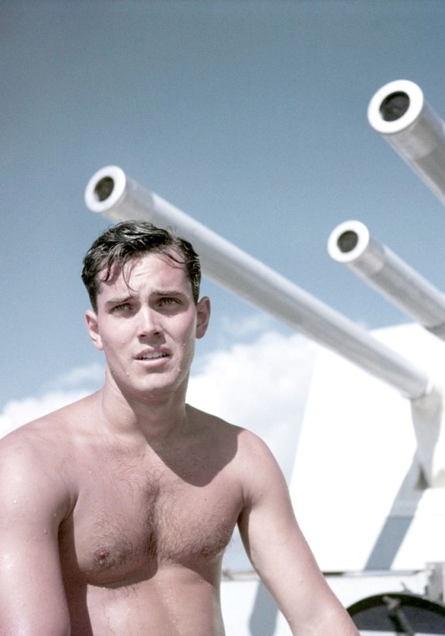 hollywoodlady:  Jeffrey Hunter on the set of Single-Handed/ Sailor of the King, Malta, 1952. Ph