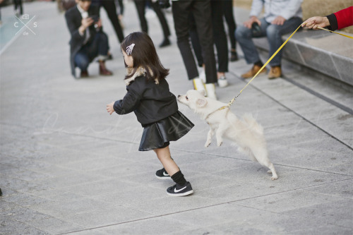 Seoul Fashion Week 2015 S/S Street style!!! http://nstagram.com/candydeshot 