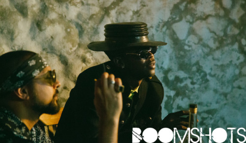 Behind the scenes at the wild wild westvideo shoot for Chichingching’s new video &ld