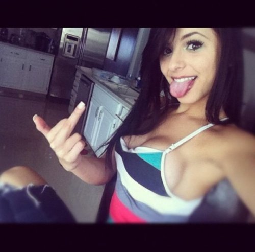 boobs-n-babes:  Some nice tits on her