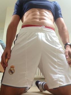 rugbysocklad:  Seriously FIT! Definetly HOT!  Yum !!