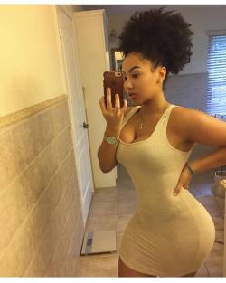 awesomeebony:  Find beautiful black women in your area!