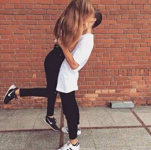 an-angel-of-life:   call her babygirl and show her she’s the one sur We Heart It