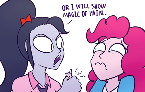 widowmakerdaily:Magic of pain  ◉◡◉  